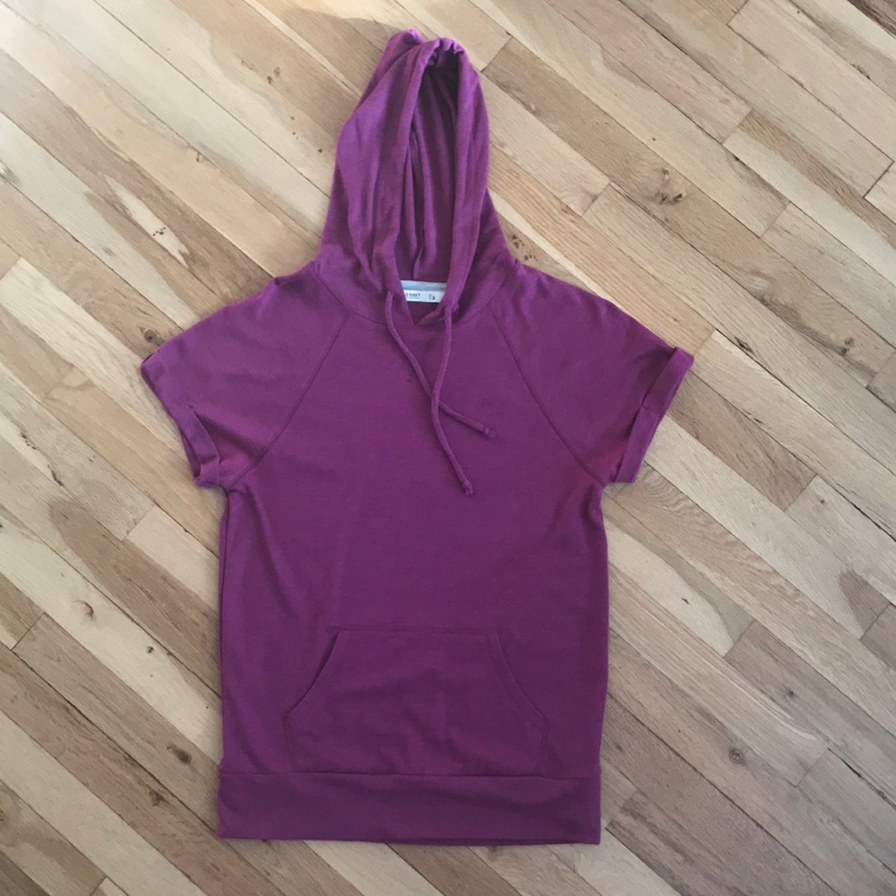 Old navy shirt sleeve shirt with hood